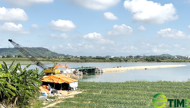 2 mỏ cát đầu tiên trúng đấu giá ở Quảng Ngãi được cấp phép khai thác - Ảnh 3.