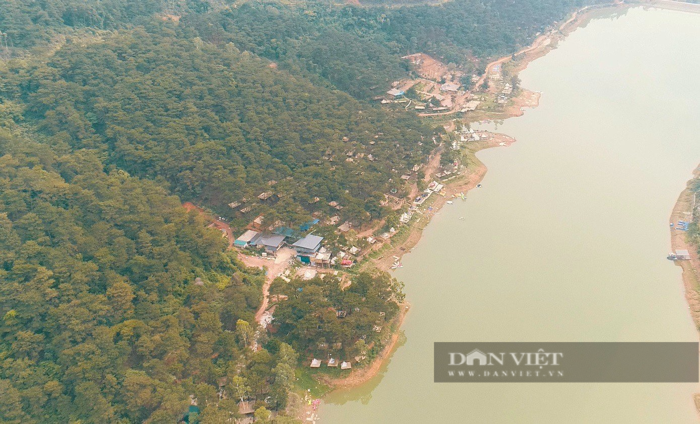 Hà Nội: Dỡ bỏ hơn 200 lều lán dựng trái phép trên rừng phòng hộ Sóc Sơn - Ảnh 3.