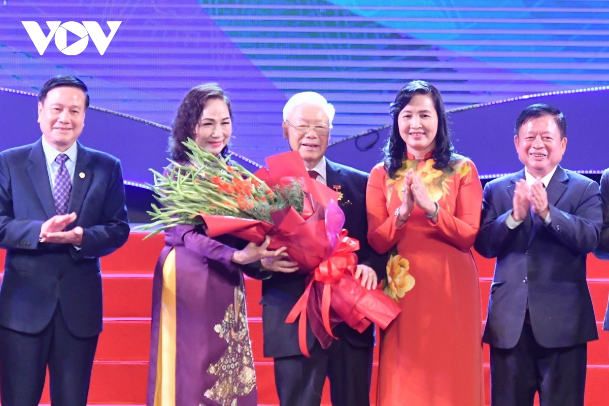 Tổng Bí thư dự lễ kỷ niệm 75 năm thành lập Liên hiệp các Hội Văn học nghệ thuật Việt Nam - Ảnh 3.