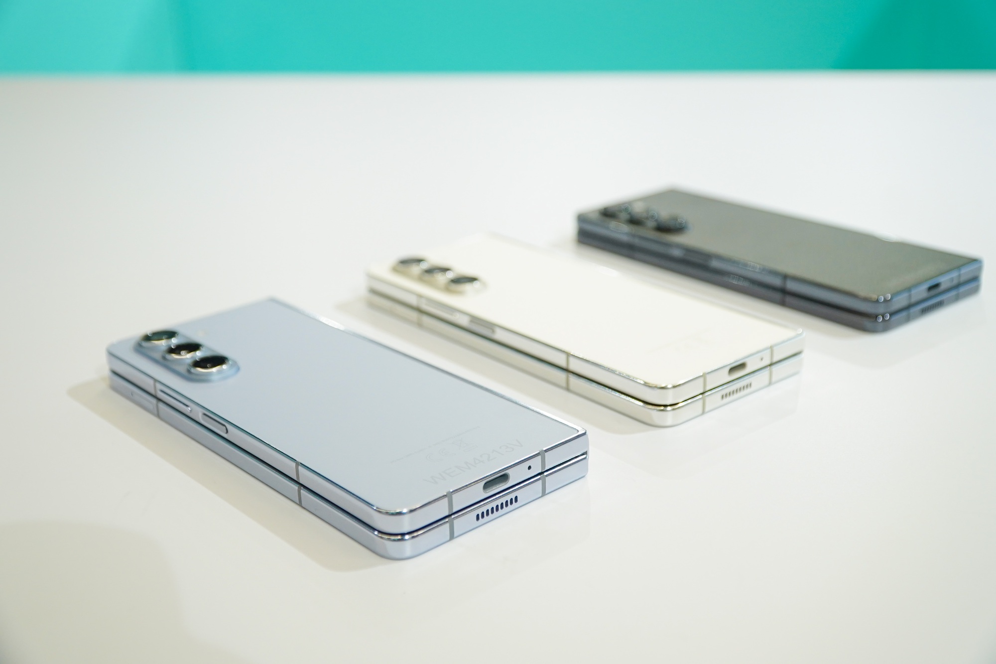 Galaxy Z Fold5 và Z Flip5 &quot;nóng hổi&quot; trong ngày ra mắt với muôn vàn ưu đãi dành cho khách hàng đặt trước  - Ảnh 2.