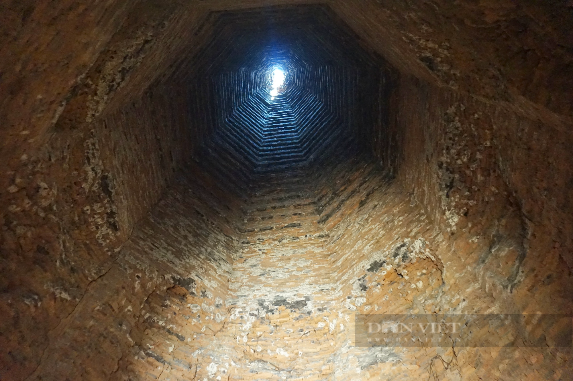 Đây là Tháp Chăm cổ hình bát giác “độc nhất vô nhị” tại Quảng Nam - Ảnh 8.