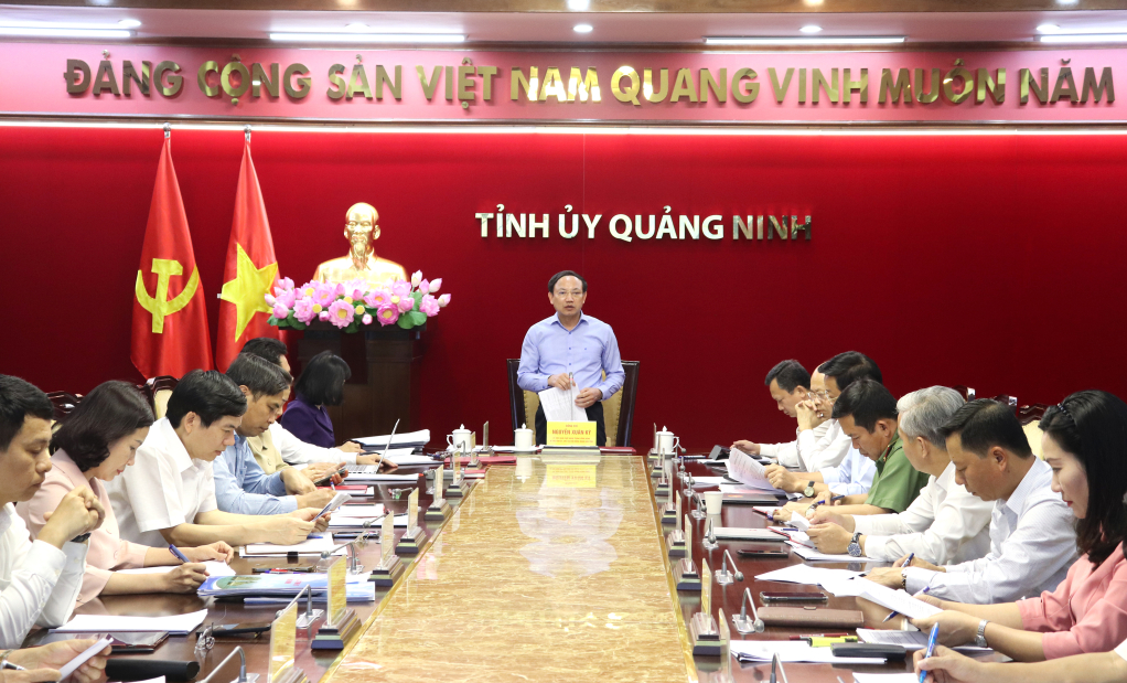 Ban Thường vụ Tỉnh ủy Quảng Ninh kỷ luật một Phó trưởng Ban Dân vận Huyện ủy Vân Đồn - Ảnh 1.