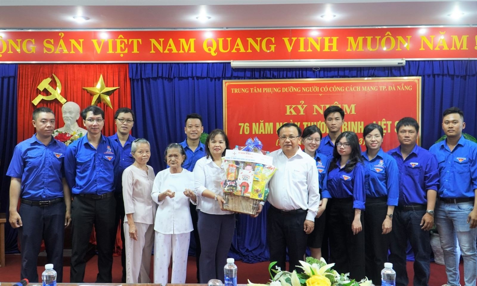 Nhiều hoạt động ý nghĩa của PC Đà Nẵng nhân kỷ niệm 76 năm Ngày Thương binh - Liệt sĩ - Ảnh 2.