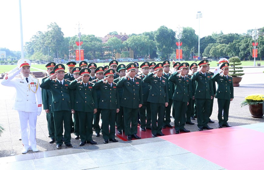 Lãnh đạo Đảng, Nhà nước vào Lăng viếng Chủ tịch Hồ Chí Minh nhân kỷ niệm ngày Thương binh-Liệt sĩ - Ảnh 5.