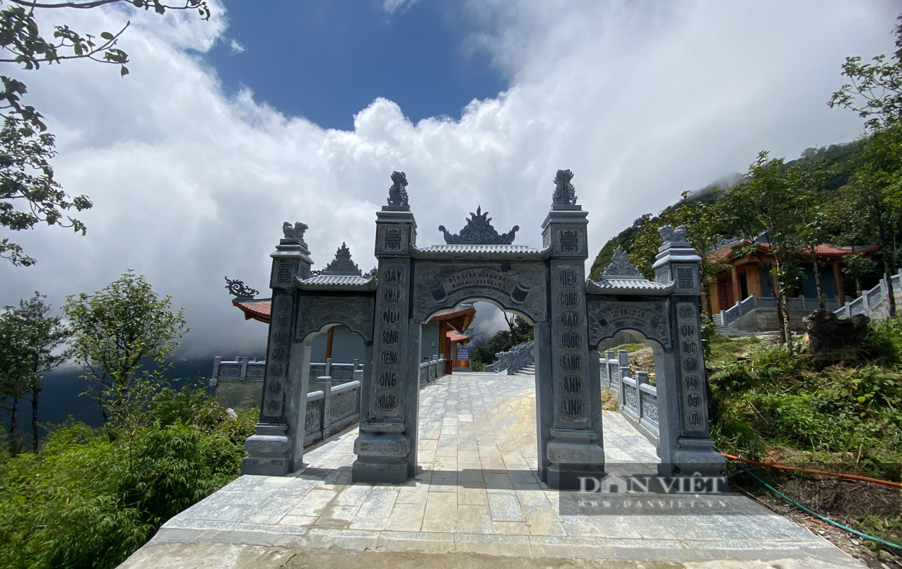 Sở VHTT&DL Lai Châu nói gì về đền thờ ông Hoàng Bẩy tại khu du lịch Cầu kính Rồng mây - Ảnh 2.