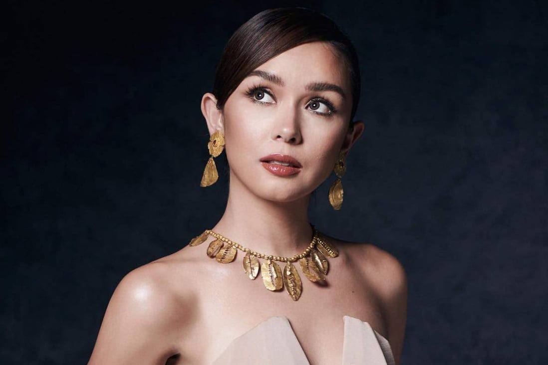 Người đẹp Philippines bị chỉ trích vì dùng trang sức làm từ vàng khai quật - Ảnh 2.