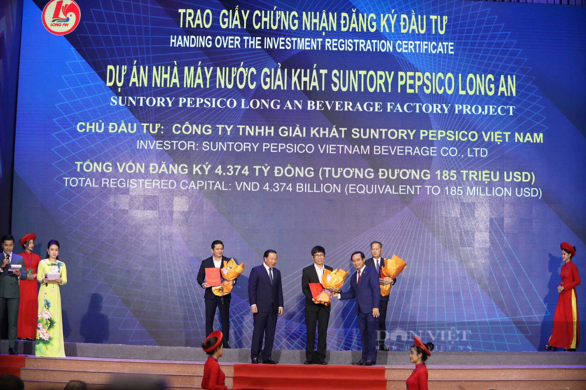 Thủ tướng chính phủ Phạm Minh Chính kỳ vọng những thế mạnh của tỉnh Long An khi công bố kế hoạch xúc tiền đầu tư - Ảnh 3.