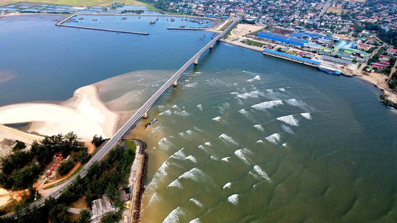 Bất ngờ dự án nạo vét cảng cá Cửa Tùng để “giải cứu” ngư dân - Ảnh 2.