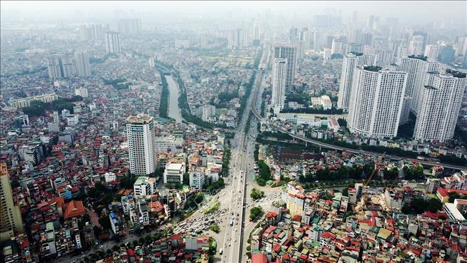 Sau 15 năm mở rộng địa giới hành chính, hạ tầng giao thông Hà Nội phát triển ra sao? - Ảnh 3.