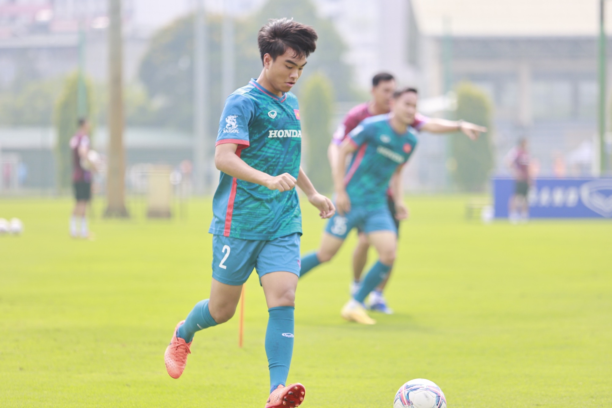 Ngắn nhìn vẻ điển trai của tiền đạo chơi bóng ở Hàn Quốc của U23 Việt Nam - Ảnh 7.