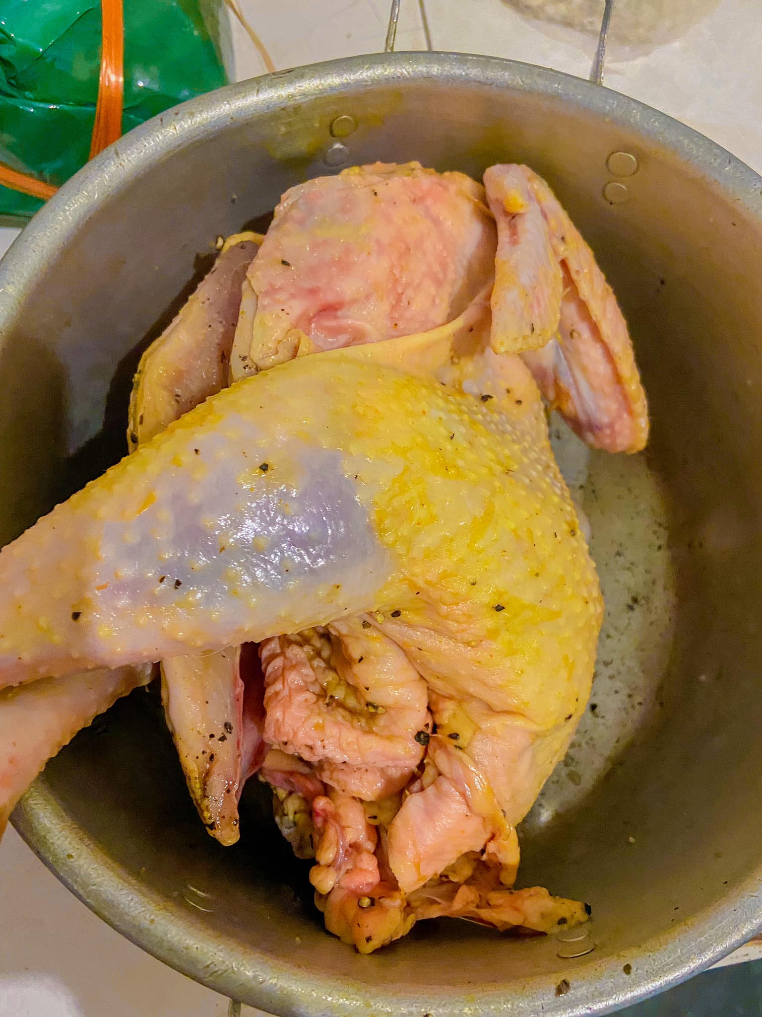 Để thịt gà ngon đừng đem luộc mà làm theo cách này, đảm bảo giữ được độ ngọt và rất thơm - Ảnh 2.