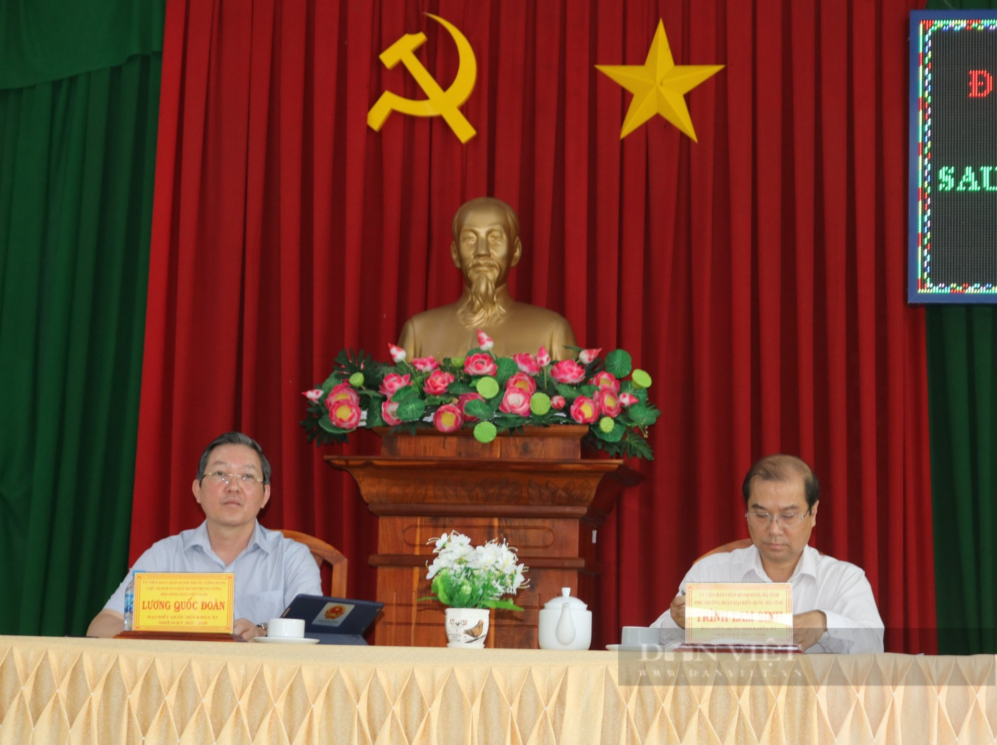 Chủ tịch Hội NDVN và đoàn ĐBQH tỉnh An Giang tiếp xúc cử tri sau Kỳ họp thứ năm tại huyện Chợ Mới - Ảnh 1.