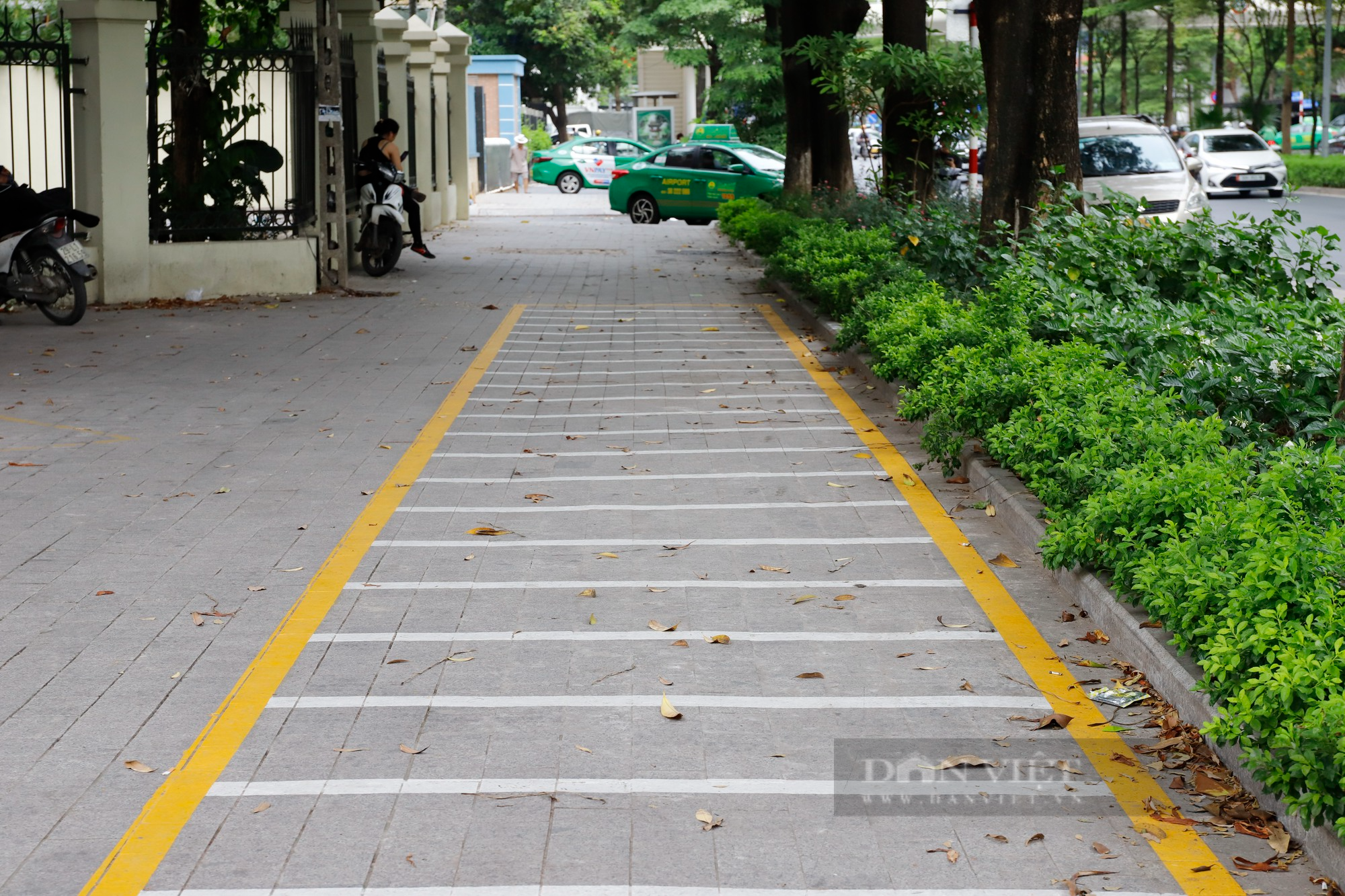 Hàng loạt trạm xe đạp công cộng tại Hà Nội bỏ không dù người dân mong chờ từng ngày - Ảnh 3.