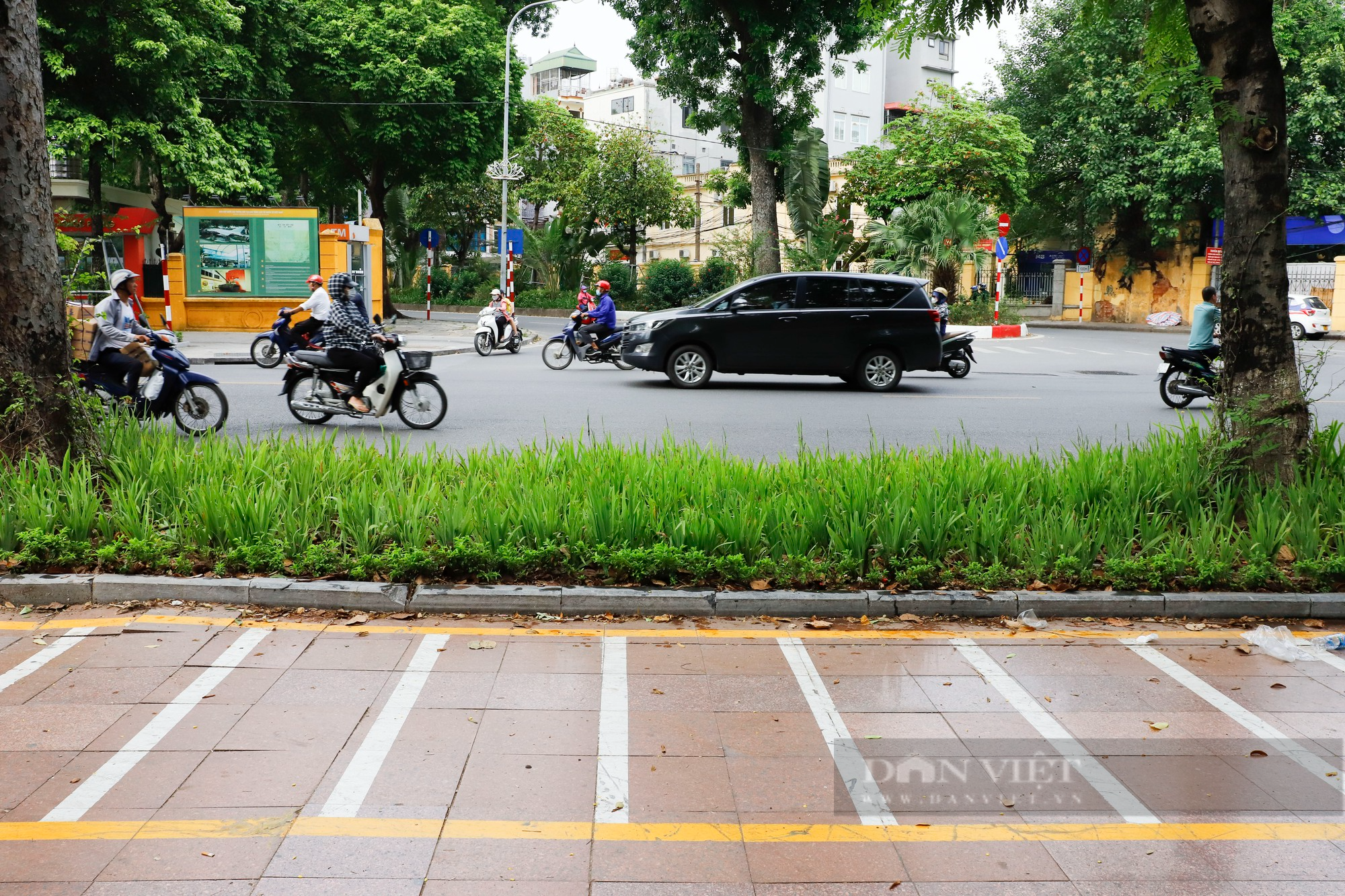 Hàng loạt trạm xe đạp công cộng tại Hà Nội bỏ không dù người dân mong chờ từng ngày - Ảnh 10.
