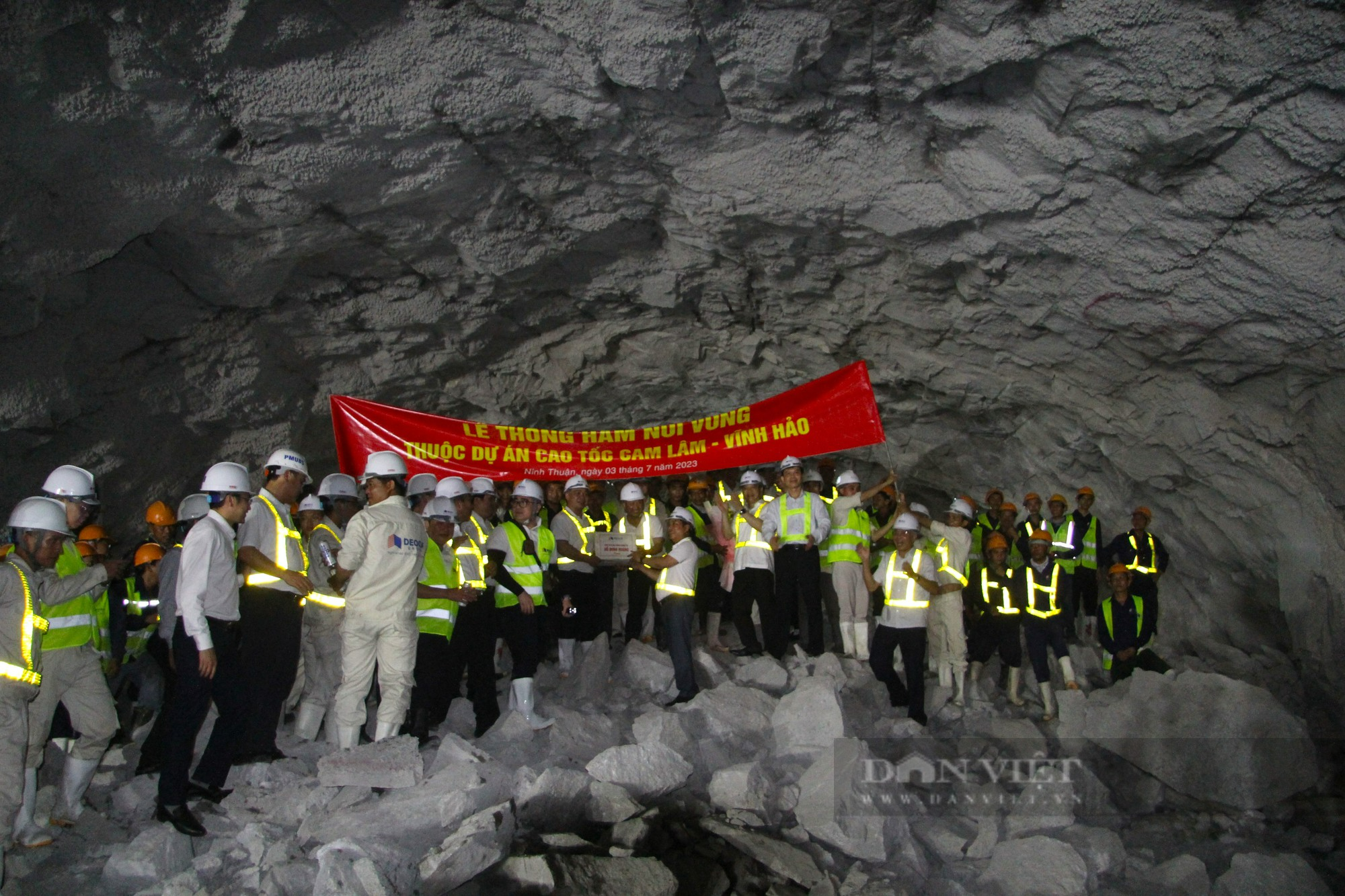 Thông hầm xuyên núi Vung trên cao tốc Cam Lâm - Vĩnh Hảo qua Ninh Thuận - Ảnh 9.