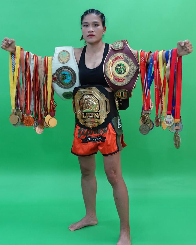 &quot;Nữ hoàng MMA&quot; Nguyễn Thị Thanh Trúc mở lò võ tìm tài năng trẻ - Ảnh 1.