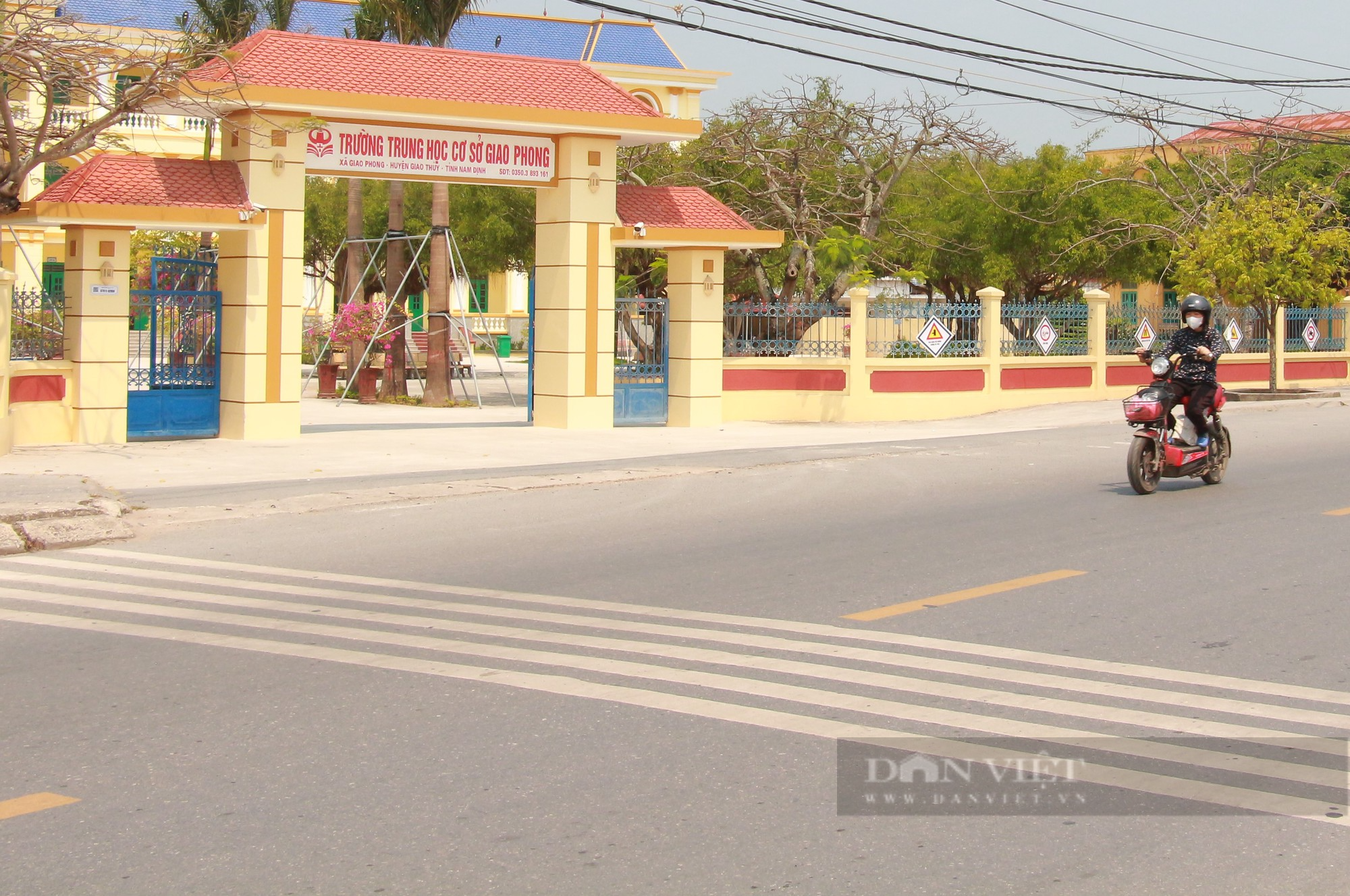 Về xã nông thôn mới kiểu mẫu đầu tiên tỉnh Nam Định, đường làng, ngõ xóm thông suốt, hai bên đường hàng cau xanh mướt - Ảnh 6.
