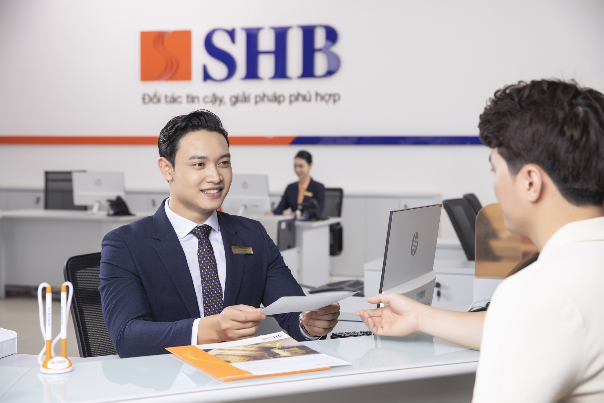 SHB tăng trưởng an toàn, bền vững, chuyển đổi mạnh mẽ và toàn diện - Ảnh 3.