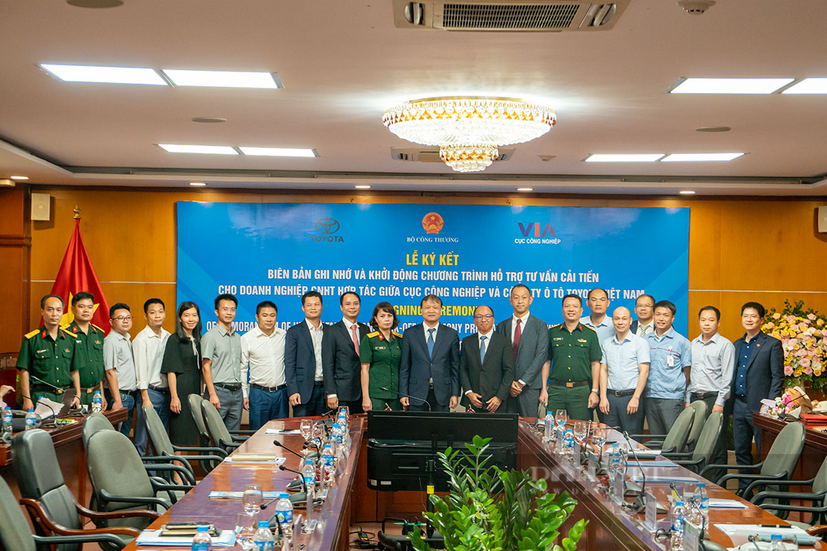 Toyota Việt Nam cùng Bộ Công Thương triển khai hỗ trợ doanh nghiệp trong lĩnh vực công nghiệp hỗ trợ ô tô - Ảnh 2.
