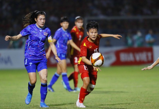 Bỏ qua Huỳnh Như - Thanh Nhã, HLV Mai Đức Chung chỉ cầu thủ ghi bàn ở World Cup - Ảnh 2.