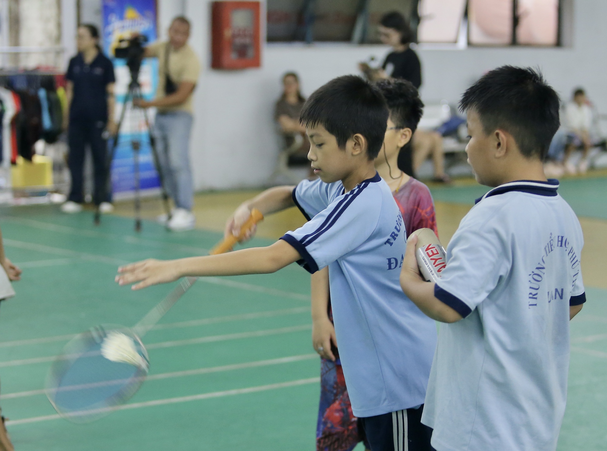 Trẻ em Sài thành vui chơi thoả thích tại “Ngày hội cầu lông hè 2023” - Ảnh 4.