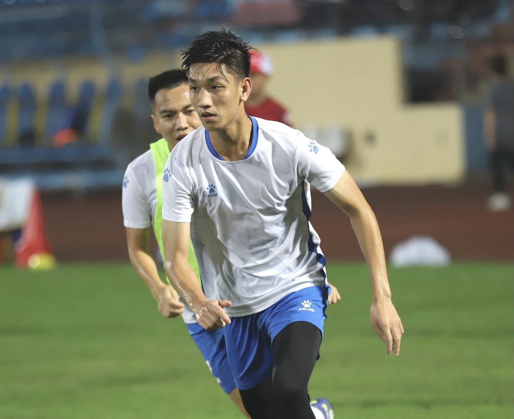 Tin sáng (5/7): Hàng loạt đội bóng V.League từ chối, cựu tuyển thủ U23 Việt Nam… thất nghiệp - Ảnh 1.