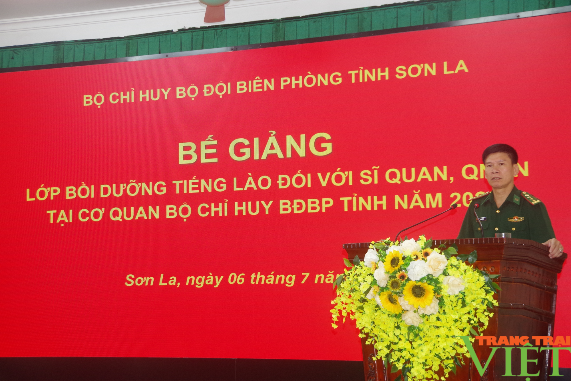 BĐBP Sơn La: Bế mạc lớp tiếng Lào cho sĩ quan, QNCN - Ảnh 2.