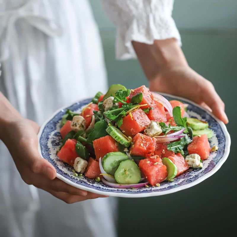 Salad kiểu Địa Trung Hải giải nhiệt ngày hè - Ảnh 10.