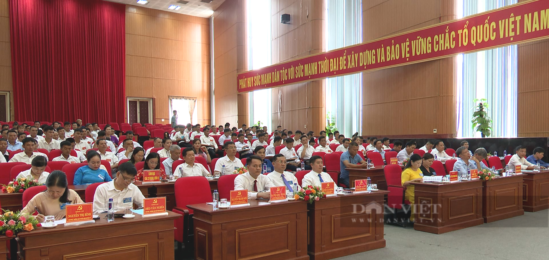 Ông Lê Văn Quân tái cử Chủ tịch Hội Nông dân huyện Sông Mã - Ảnh 3.