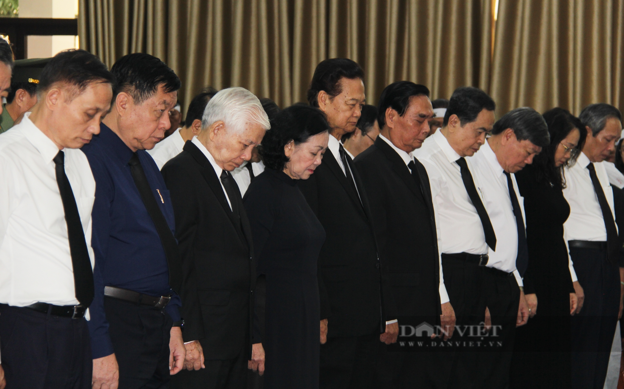 Đang diễn ra tang lễ nguyên Trưởng Ban Tổ chức T.Ư Lê Phước Thọ - Ảnh 4.