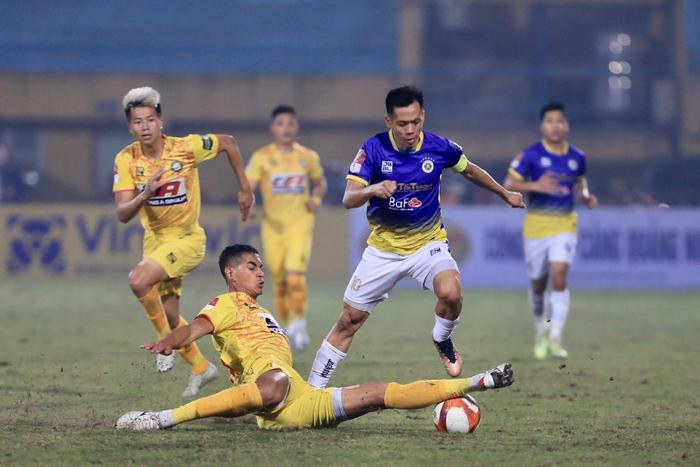 Hà Nội FC bị loại ở Cúp Quốc gia: Nỗi nhớ Văn Quyết? - Ảnh 1.