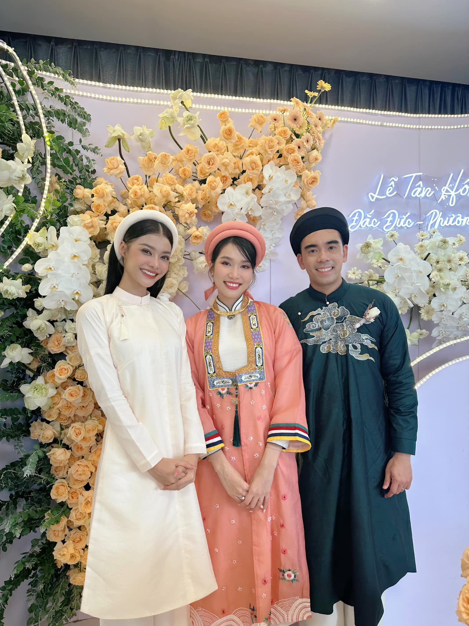 Đám cưới Á hậu Phương Anh xuất hiện 2 Hoa hậu xinh đẹp, lôi cuốn trong dàn phù dâu - Ảnh 6.