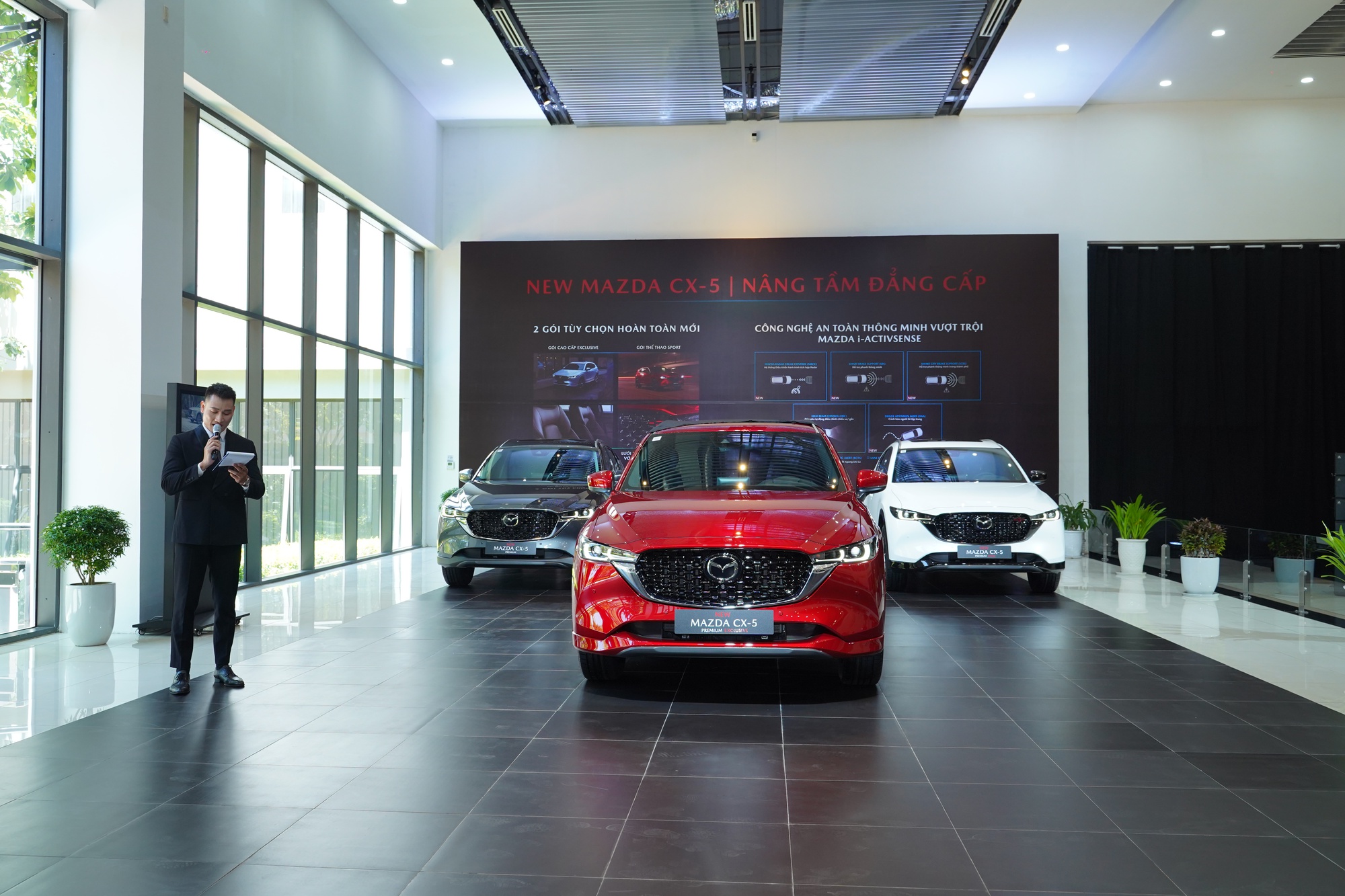 Mazda CX-5 2023 ra mắt Việt Nam: Giá lăn bánh &quot;mềm&quot; đấu Hyundai Tucson, Honda CR-V - Ảnh 1.