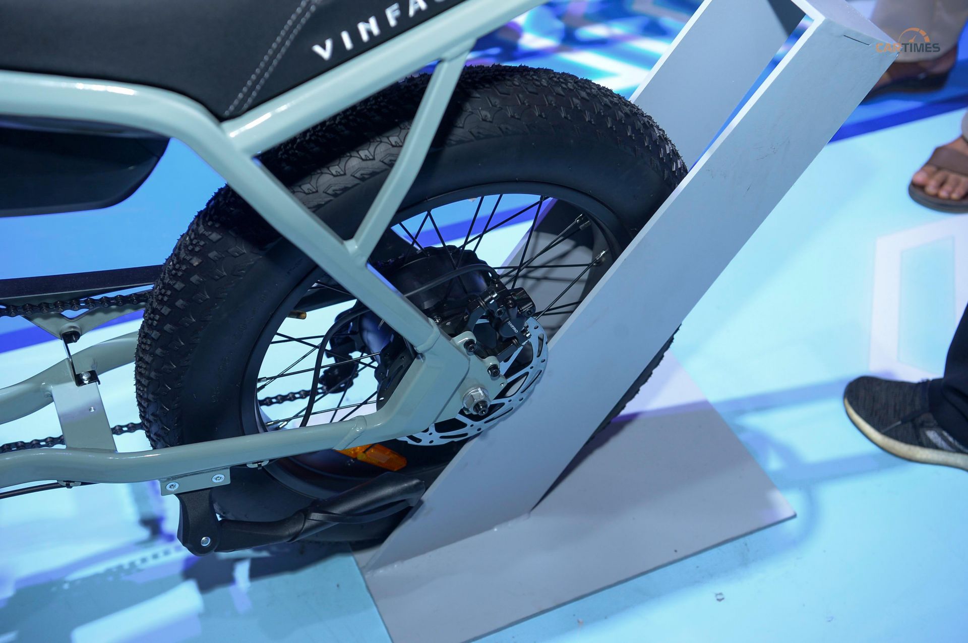 VinFast ra mắt xe đạp điện: Pin có thể tháo rời, vận tốc tối đa 32 km/h - Ảnh 6.