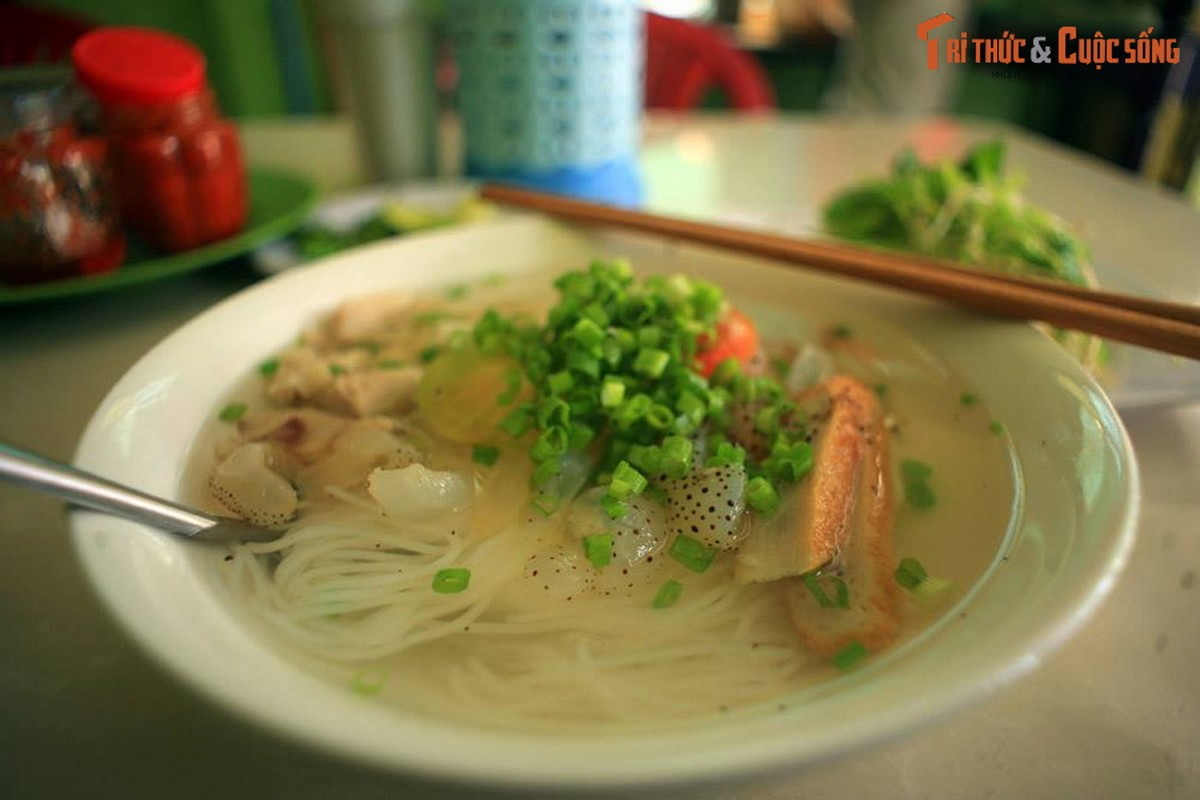 Top món ăn đáng trải nghiệm nhất khu vực Nam Trung Bộ - Ảnh 2.