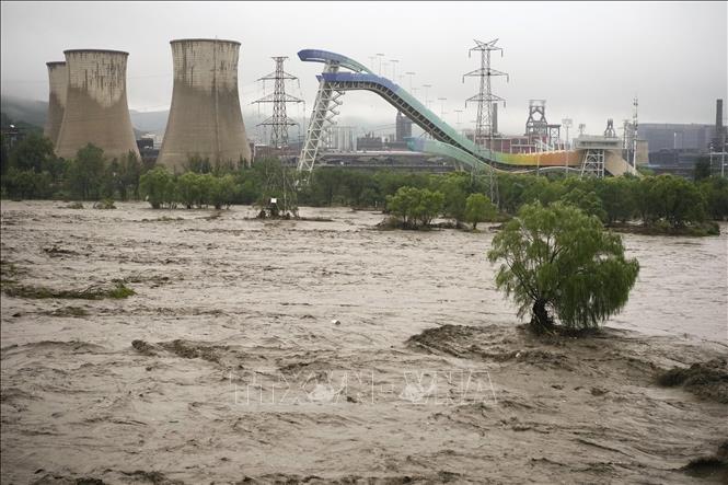 Trung Quốc: Số người thiệt mạng do mưa lũ tại Bắc Kinh tăng lên 11 người - Ảnh 1.