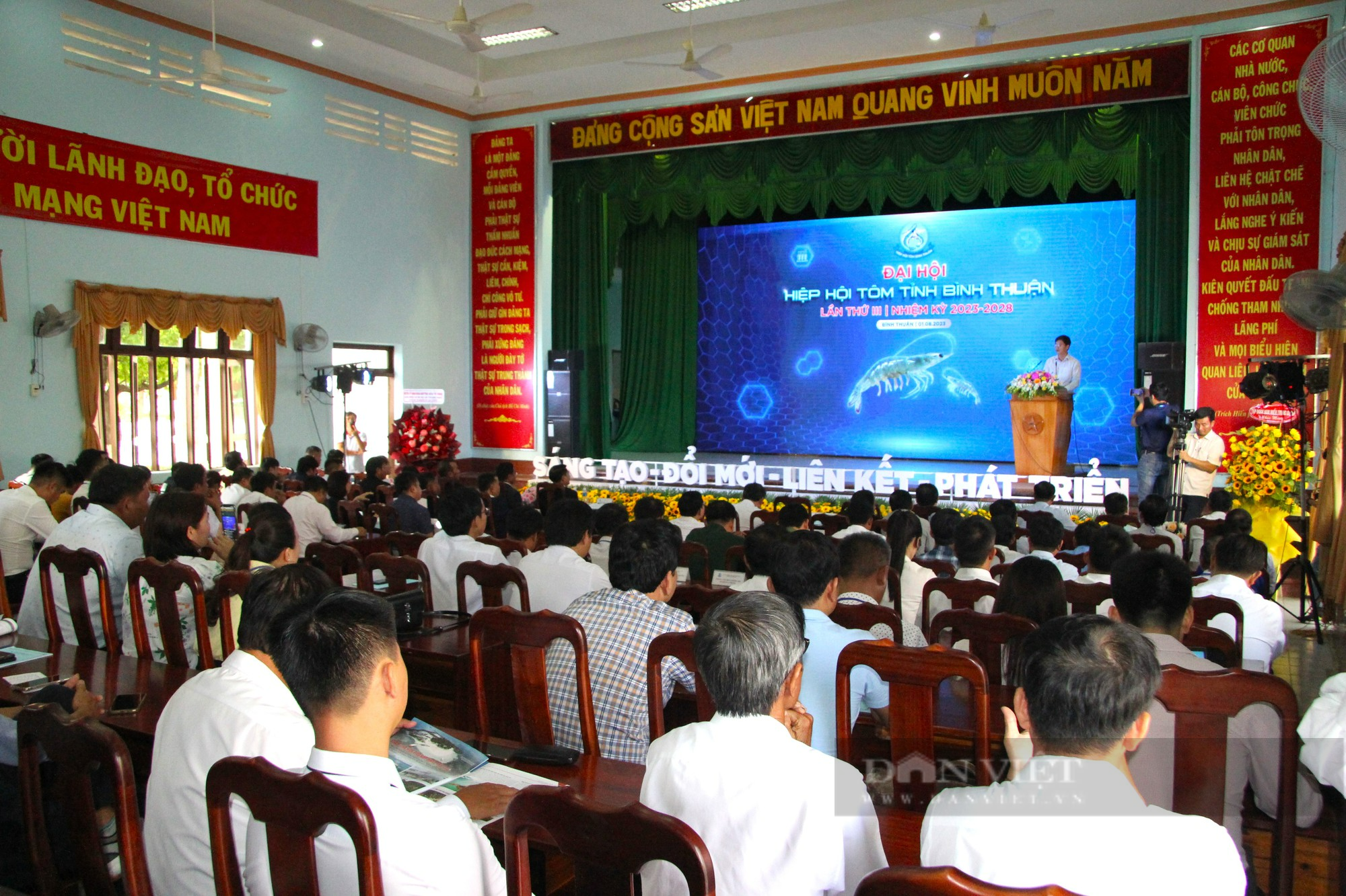 Tôm giống Bình Thuận khẳng định chất lượng, cung cấp 20% thị trường tôm giống cả nước - Ảnh 1.