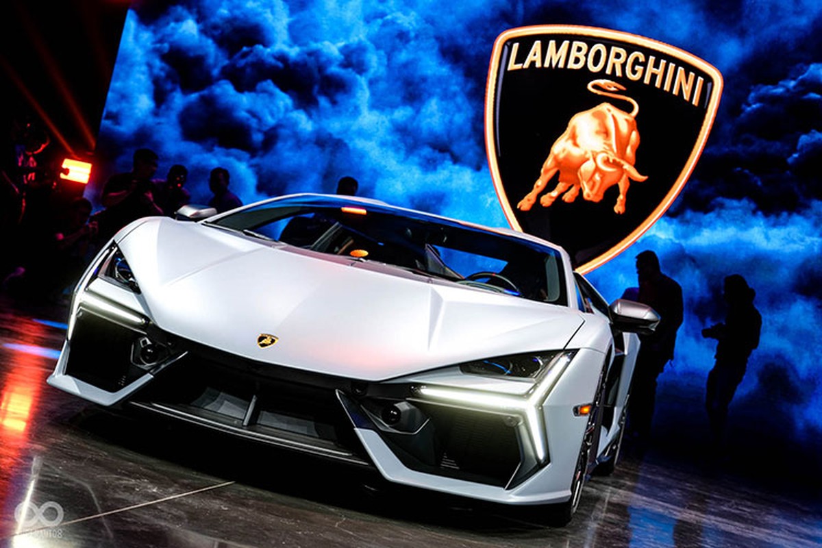 Đại gia Việt muốn &quot;tậu&quot; Lamborghini Revuelto phải chờ đến tận 2026 - Ảnh 1.