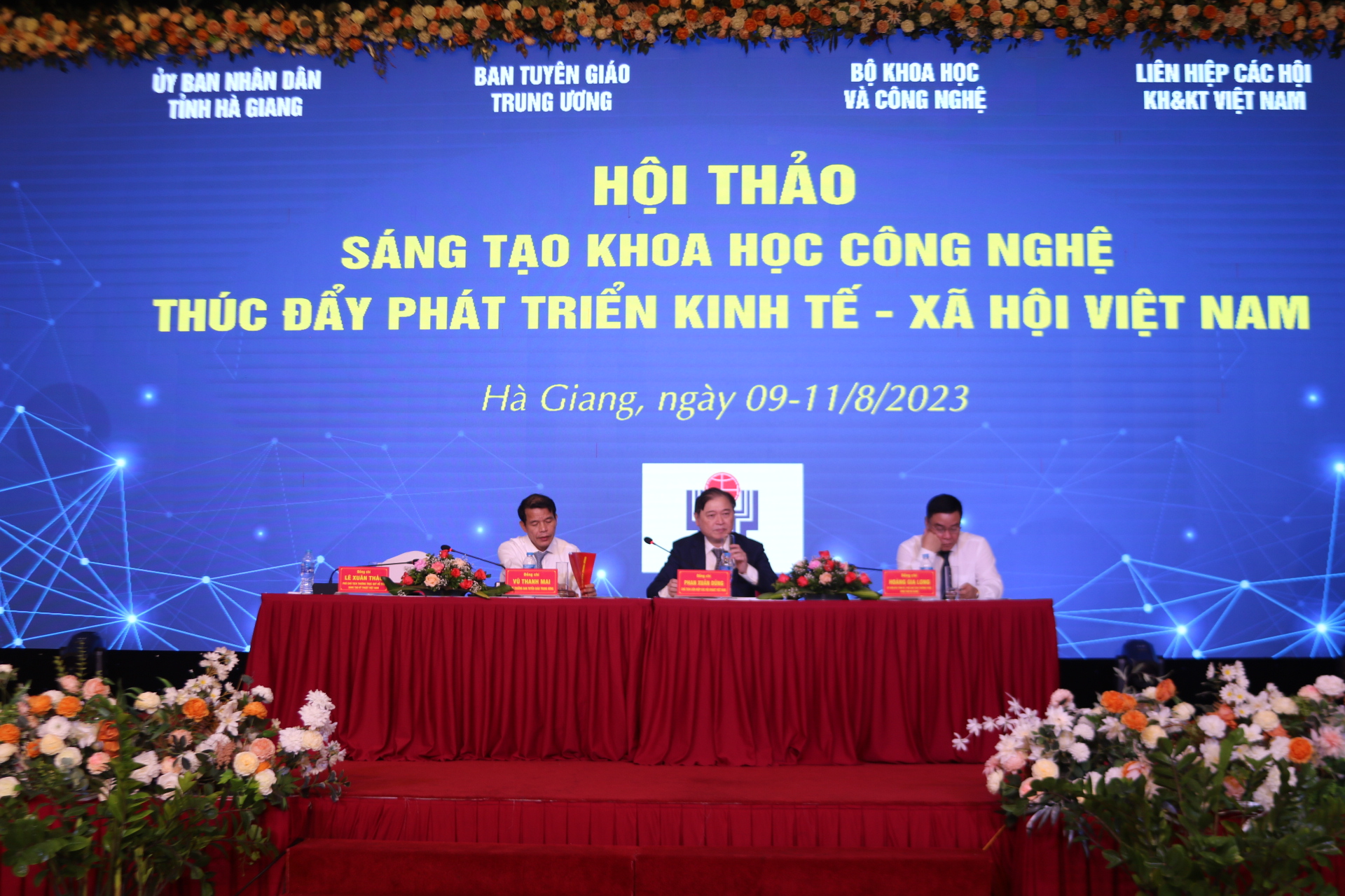 Sáng tạo khoa học công nghệ thúc đẩy phát triển kinh tế - xã hội Việt Nam - Ảnh 1.