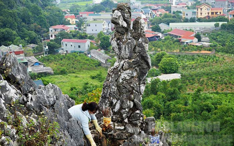 Việt Nam có bao nhiêu hòn vọng phu, ở Lạng Sơn, hòn vọng phu ở trên ngọn núi nào, tên là gì? - Ảnh 2.