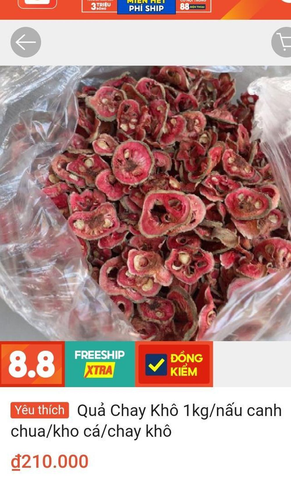 Một loại quả vị chua chua, ruột hồng bắt mắt giá ngang trái cây nhập khẩu ở Hà Nội mà vẫn đắt khách - Ảnh 3.