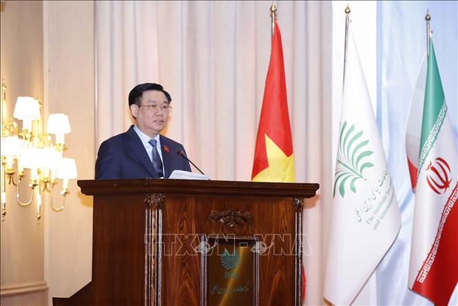 Chủ tịch Quốc hội Vương Đình Huệ: Việt Nam - Iran chung tay củng cố 4 kết nối - Ảnh 1.