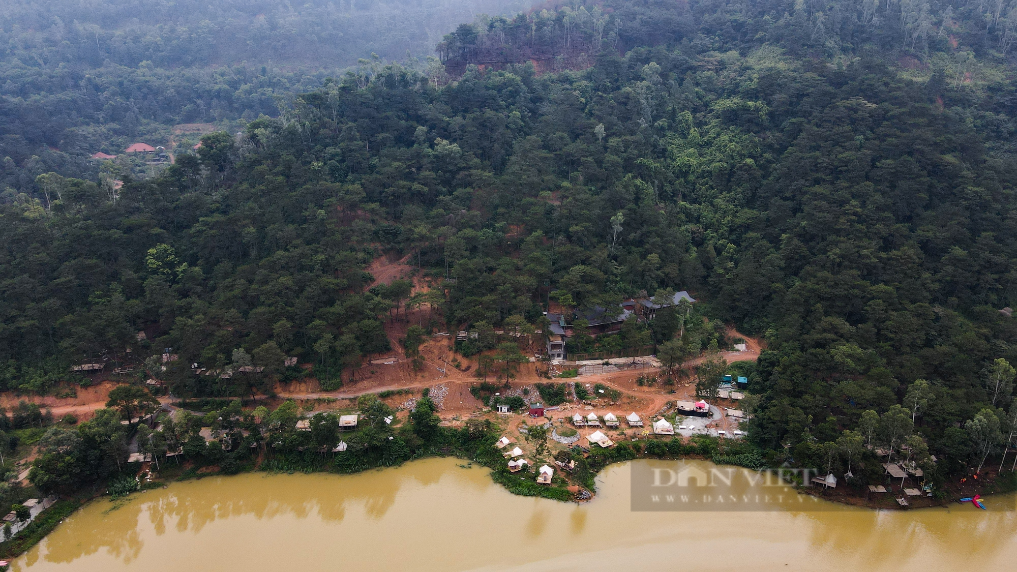 Hồ Đồng Đò huyện Sóc Sơn bị vay kín bởi homestay, khu nghỉ dưỡng - Ảnh 8.