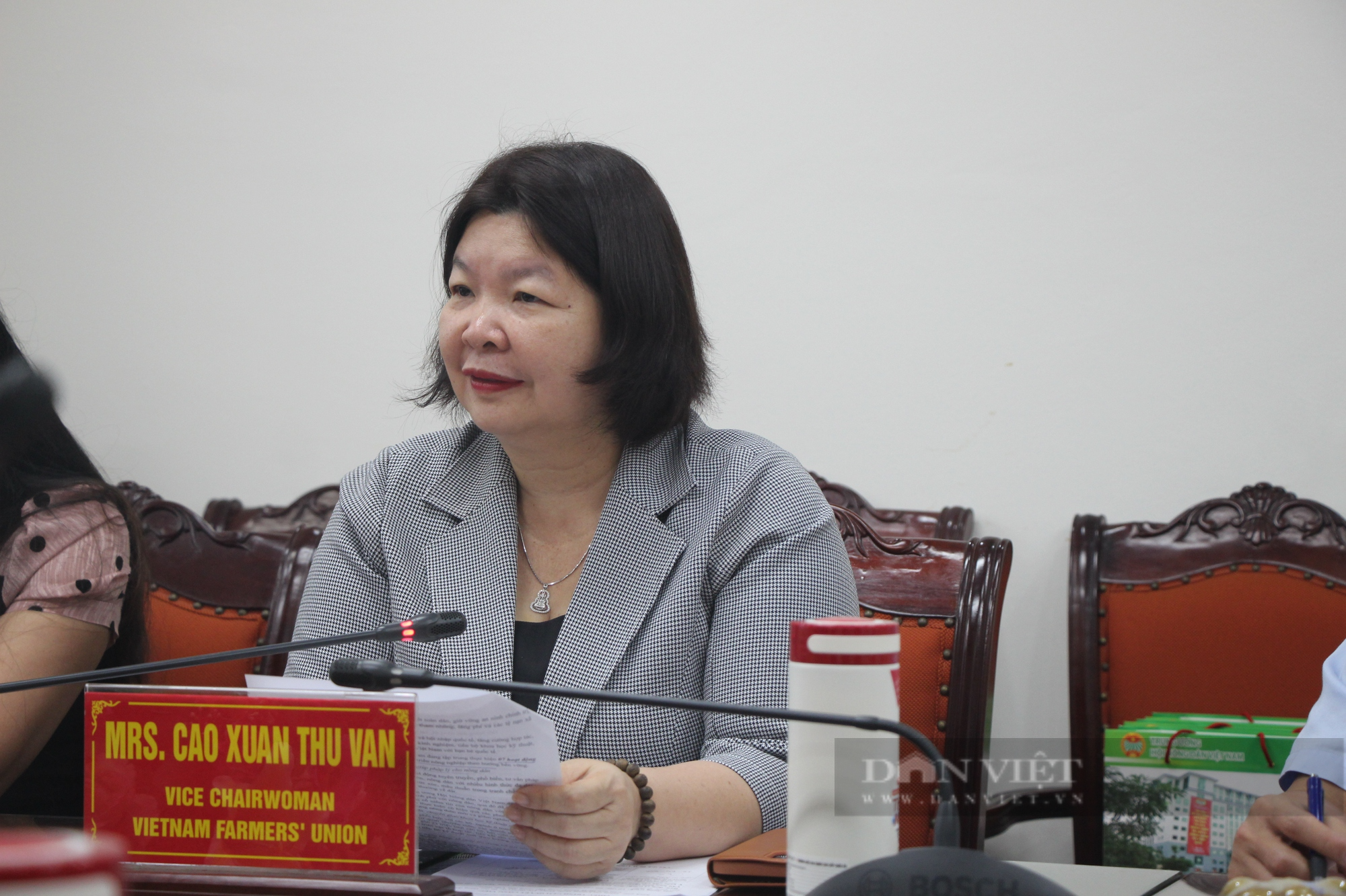 Phó Chủ tịch BCH Trung ương Hội NDVN Cao Xuân Thu Vân làm việc với Tham tán Nông nghiệp Mỹ và Viện IRRI - Ảnh 3.