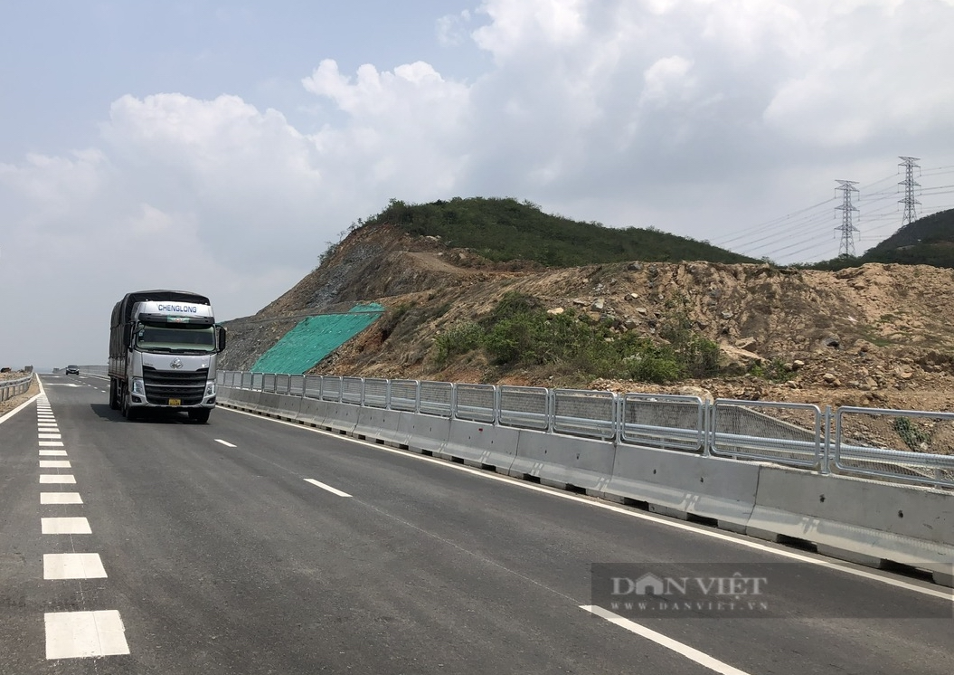 Bình Thuận đề nghị xử lý tình trạng mất ATGT trên tuyến cao tốc Vĩnh Hảo- Phan Thiết- Dầu Giây - Ảnh 4.