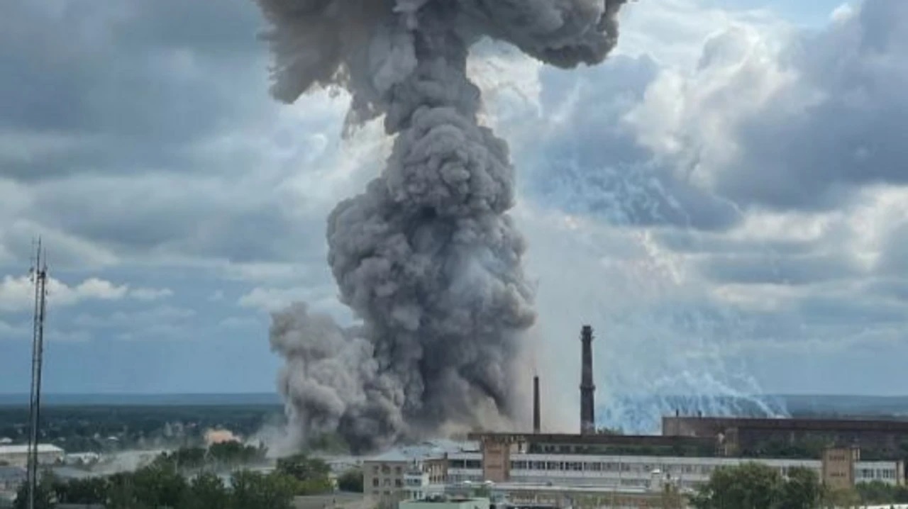 Bí mật bên trong nhà máy Nga vừa rung chuyển vì nổ lớn kinh hoàng - Ảnh 1.