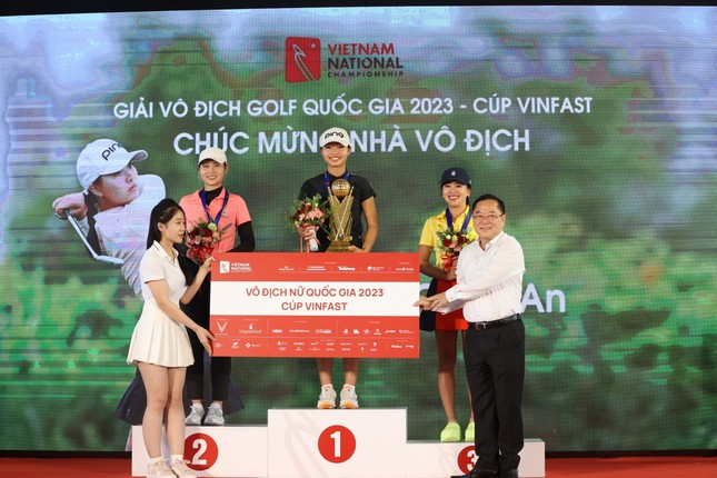 Giải vô địch Golf Quốc gia 2023: Nguyễn Anh Minh, Lê Chúc An đăng quang - Ảnh 4.