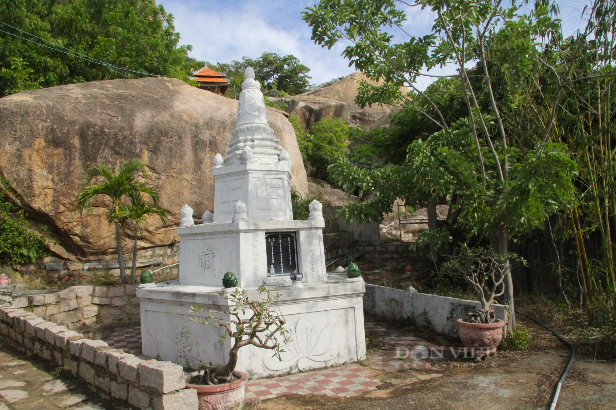 Ngôi chùa Linh Sơn trên núi Cà Đú là mái nhà chung của nông dân miền biển ở Ninh Thuận - Ảnh 4.