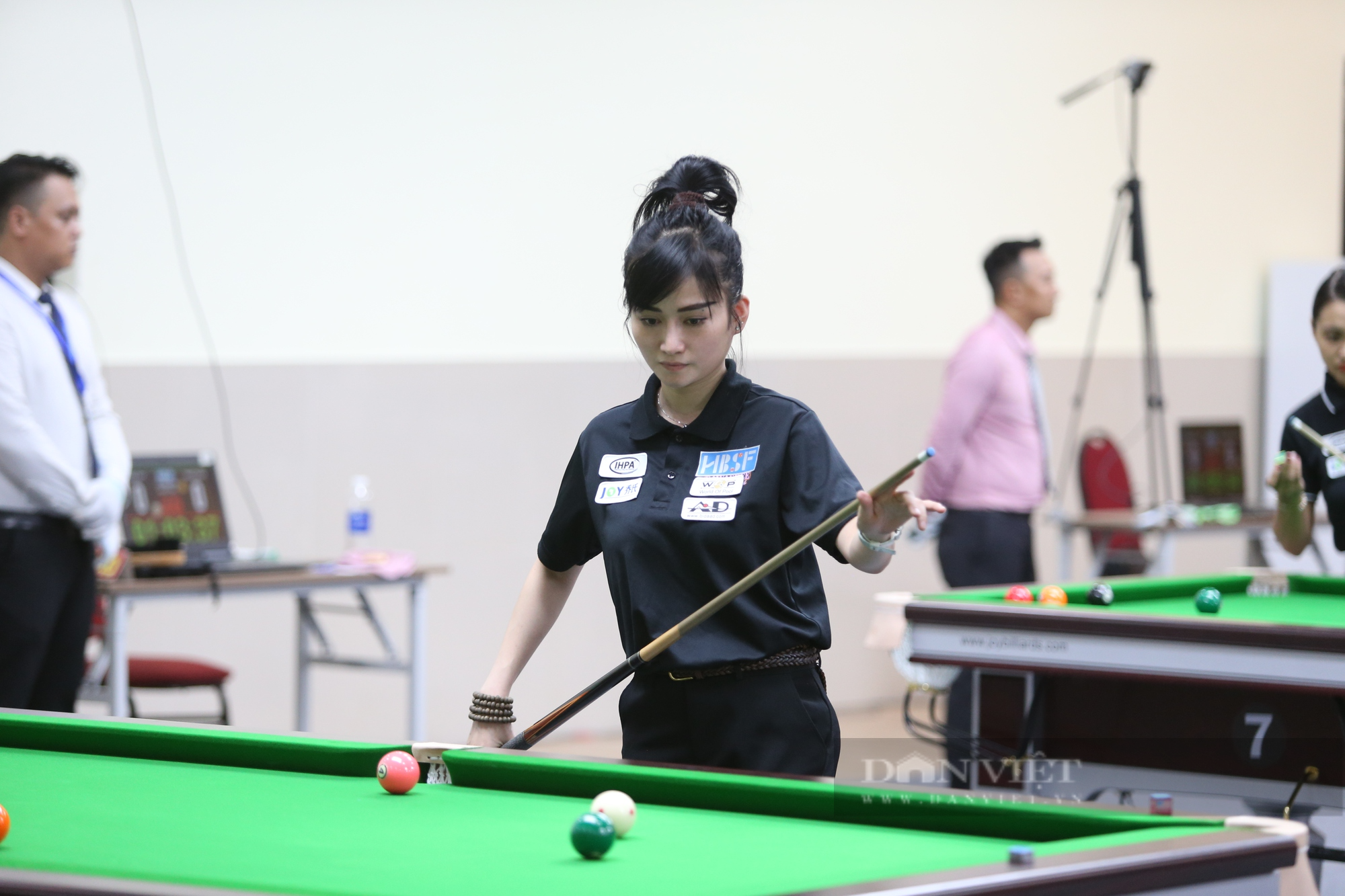 Sheron Li - hotgirl billiards Trung Quốc làm mê mẩn các cơ thủ Sài thành - Ảnh 11.
