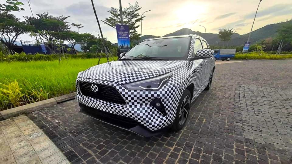 Toyota Yaris Cross 2023 lộ diện tại Việt Nam: Lộ trang bị, đối thủ thực sự của KIA Seltos, Hyundai Creta - Ảnh 1.